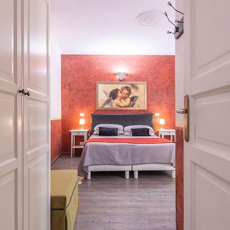 Room In Bb - Family Room In History House ローマ エクステリア 写真