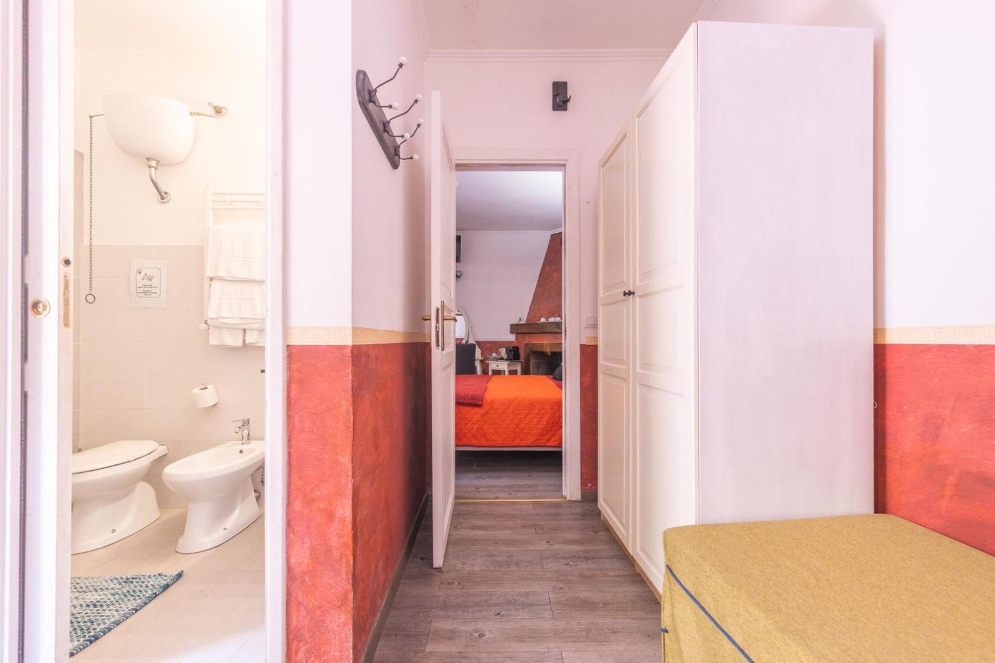 Room In Bb - Family Room In History House ローマ エクステリア 写真